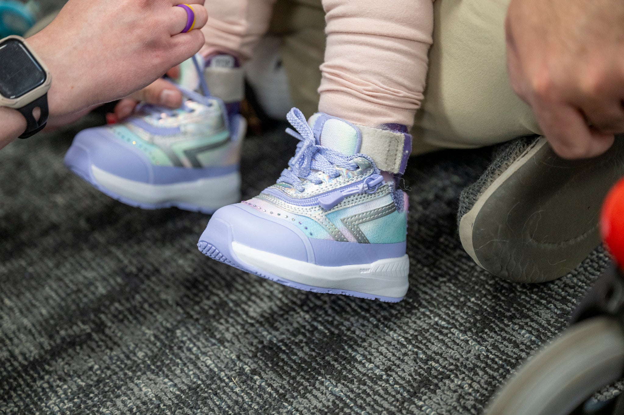 Billy Footwear (Kids) - Low Top Goat Rhinestone Rainbow Trainers